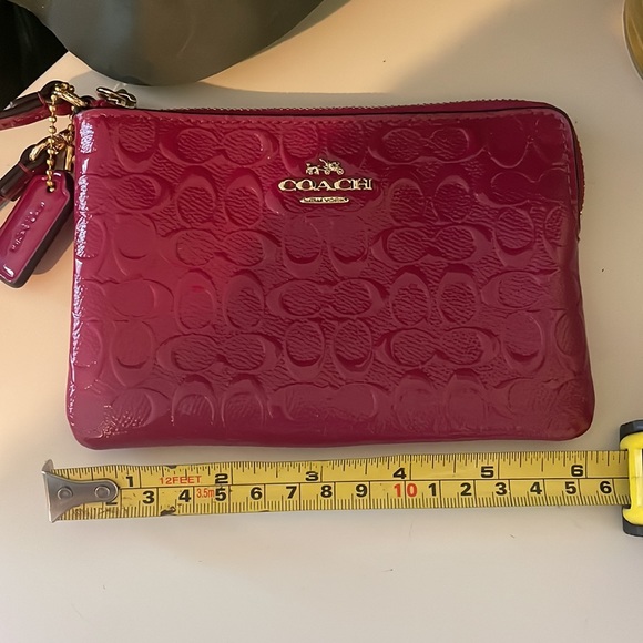 Coach wristlet - Picture 9 of 9